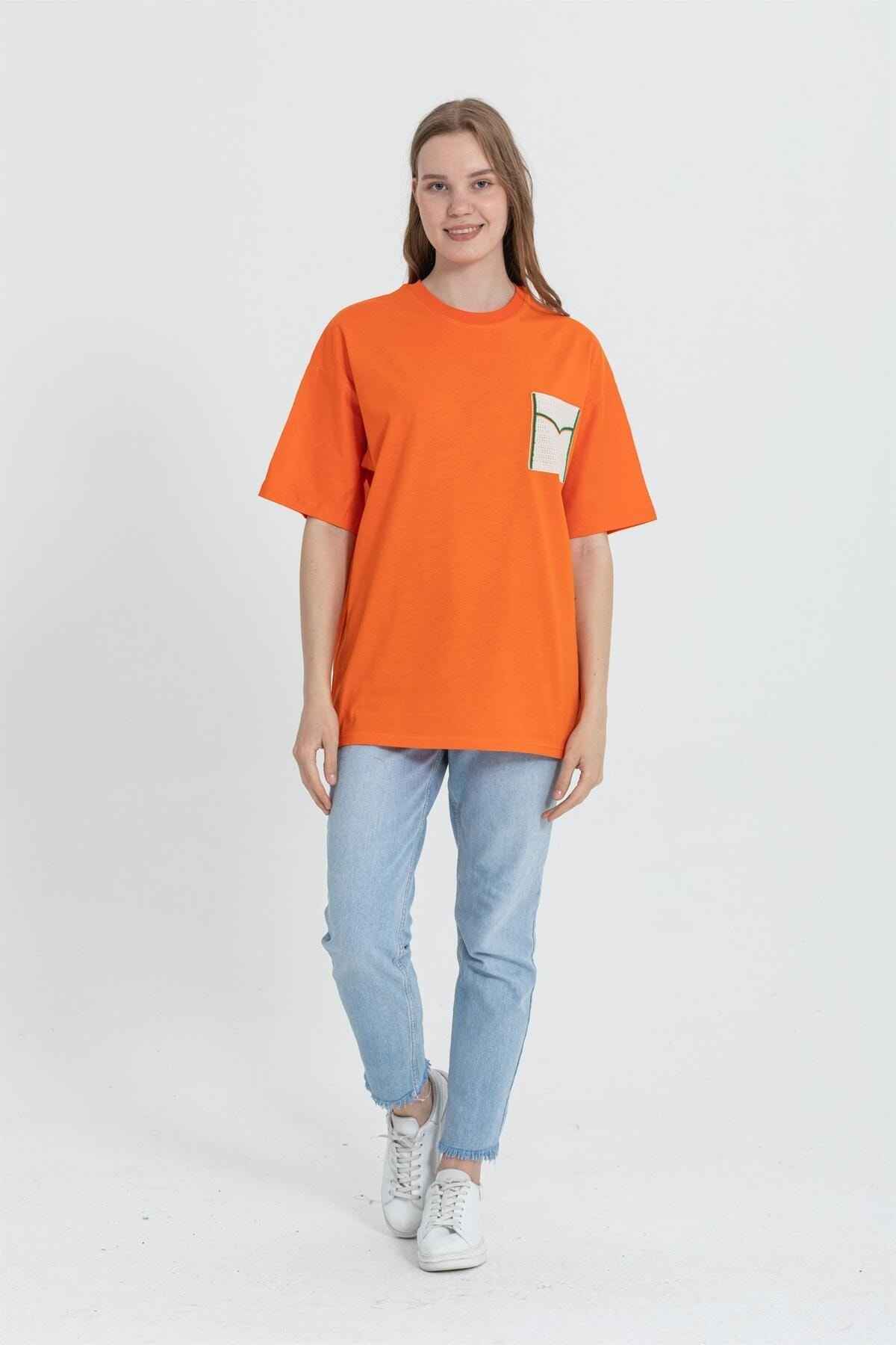 R-5729 تیشرت توری یقه خدمه با جزئیات بزرگ