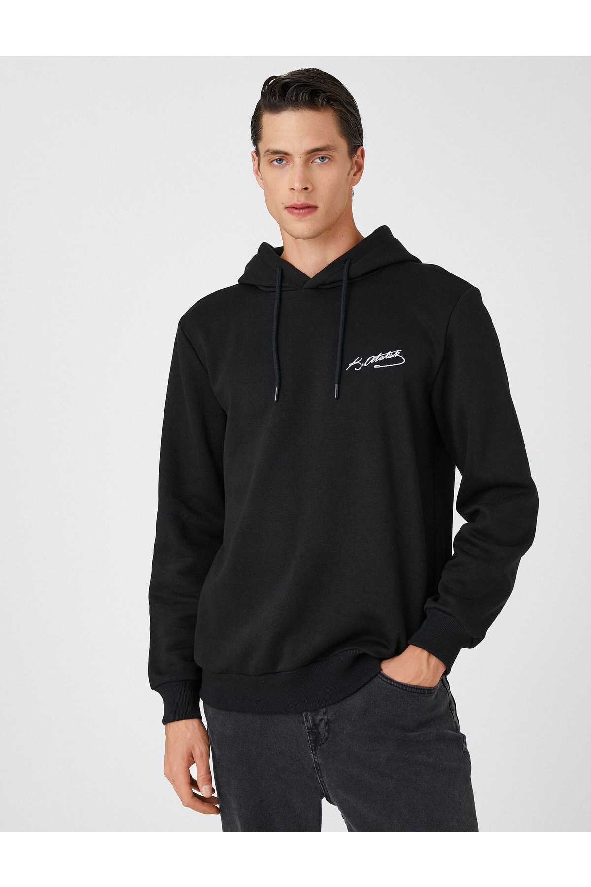 سویشرت کلاهدار با روبان چاپ شده آتاتورک