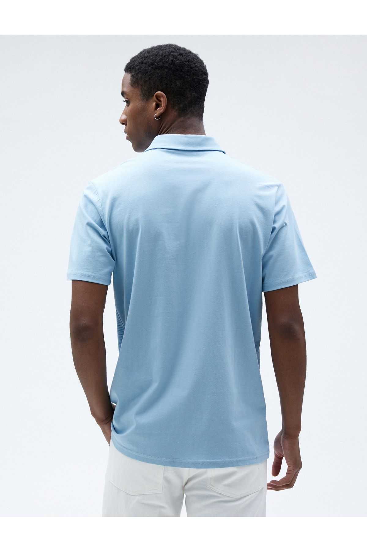 تیشرت یقه پولو با آستین های کوتاه با دکمه های بافت