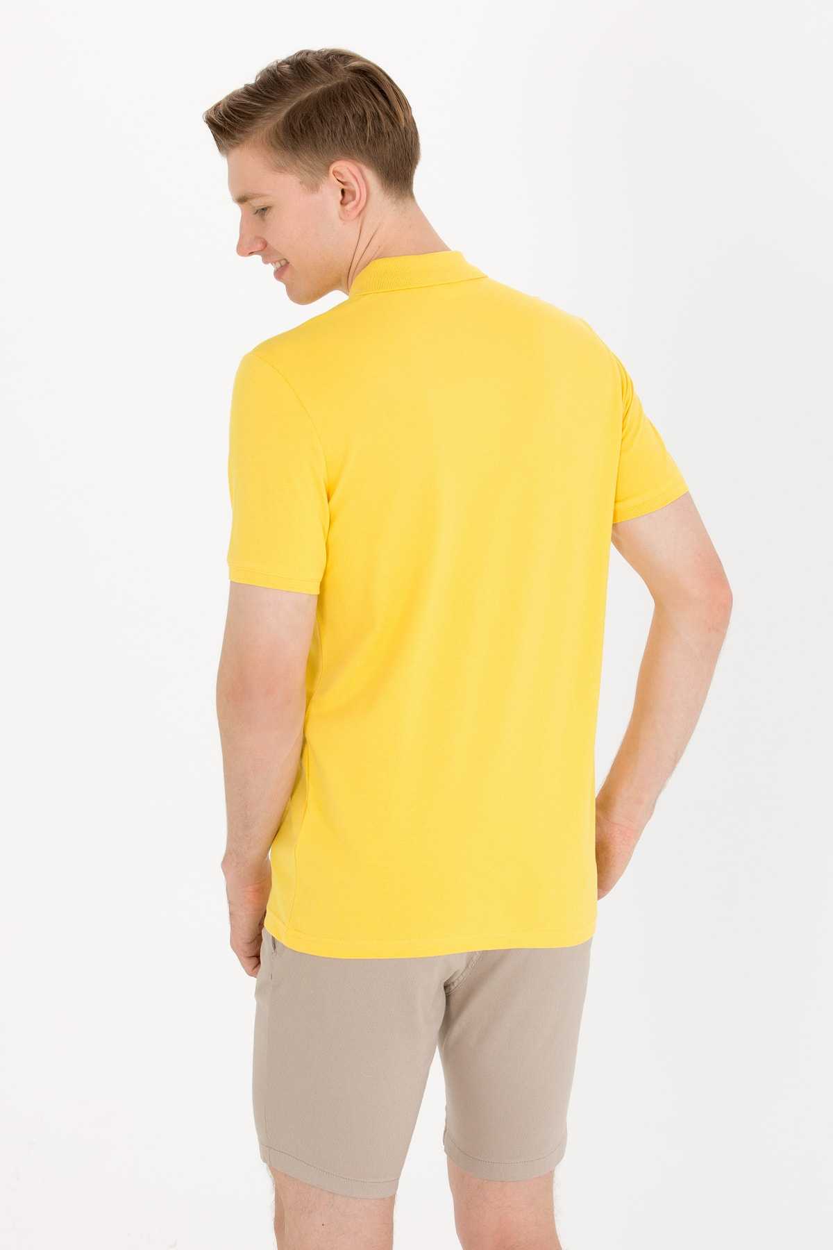 تیشرت یقه آرم Comfort Fit