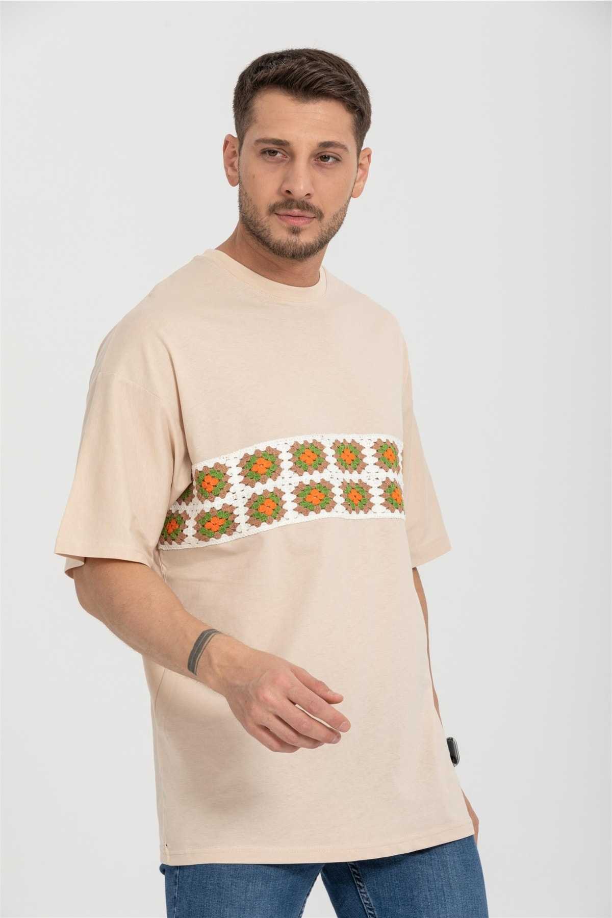 تیشرت سایز بزرگ R-5730 با یقه خدمه گلدوزی با جزئیات