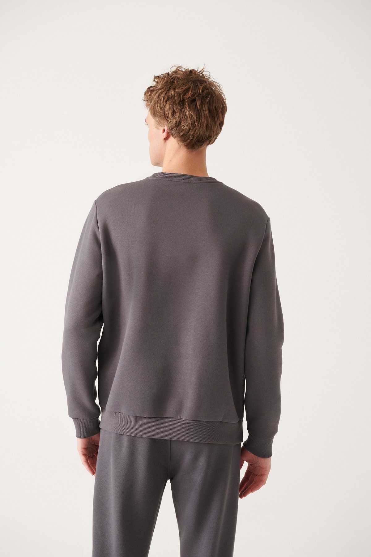 سویشرت یونیسکس پنبه ای یقه آنتراسیت با یقه 3 نخ با داخل پشمی