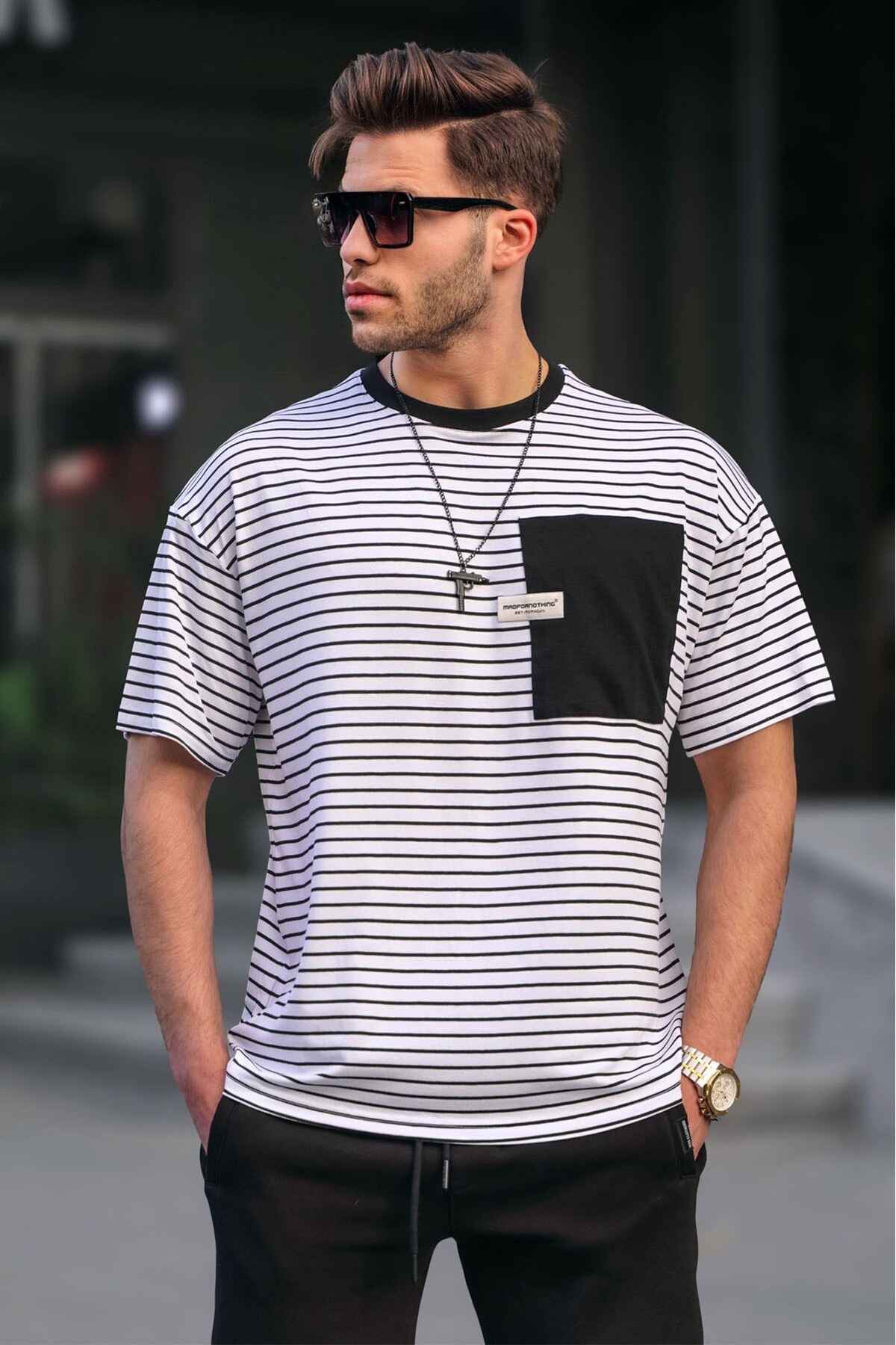 تیشرت مردانه راه راه مشکی