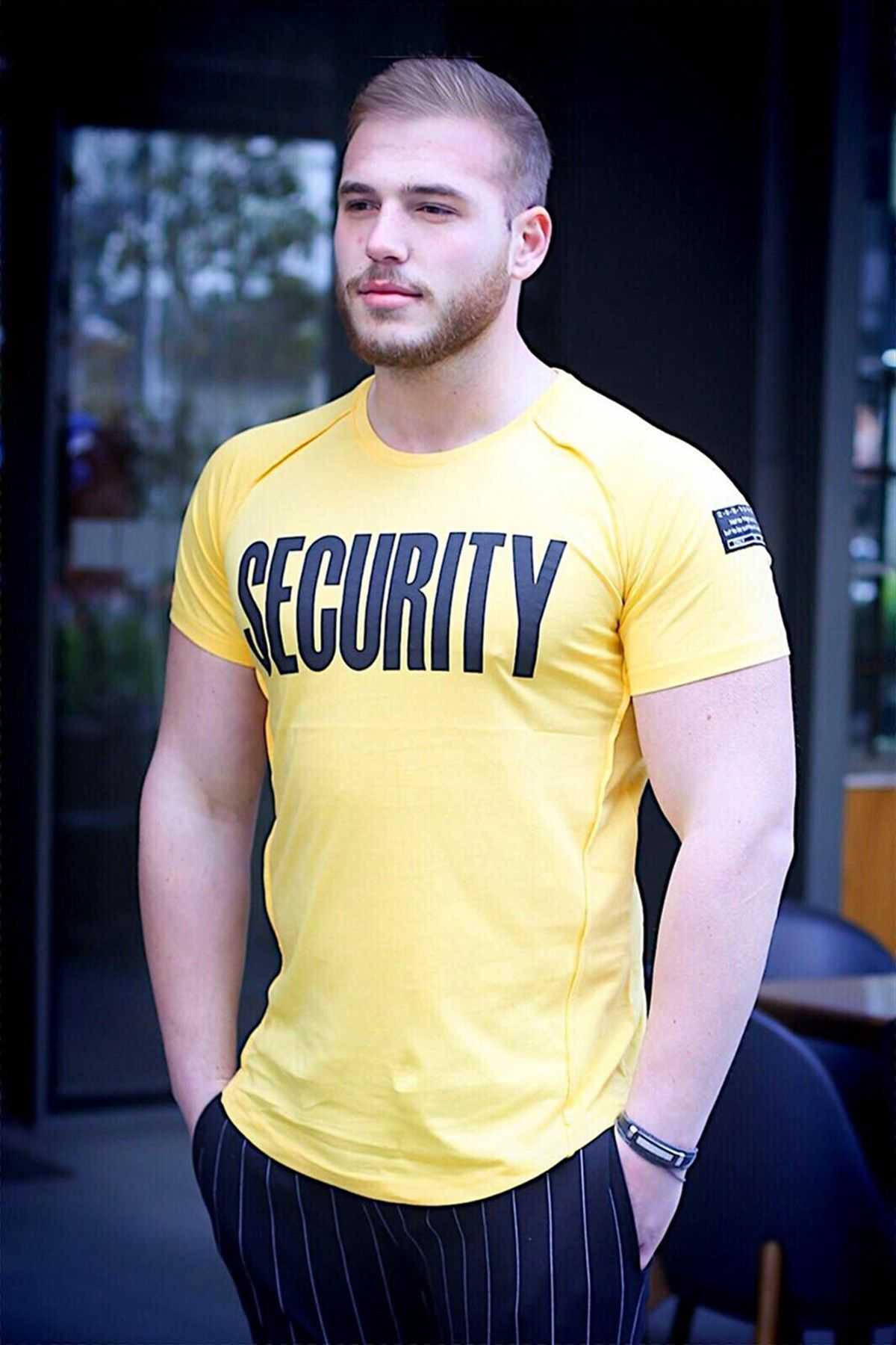 تیشرت سفید چاپ شده