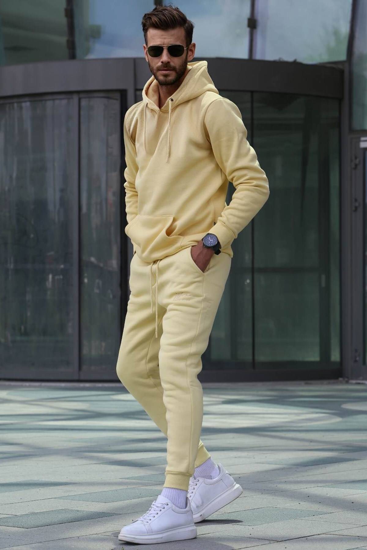 ست لباس ورزشی پایه کلاهدار بژ روشن