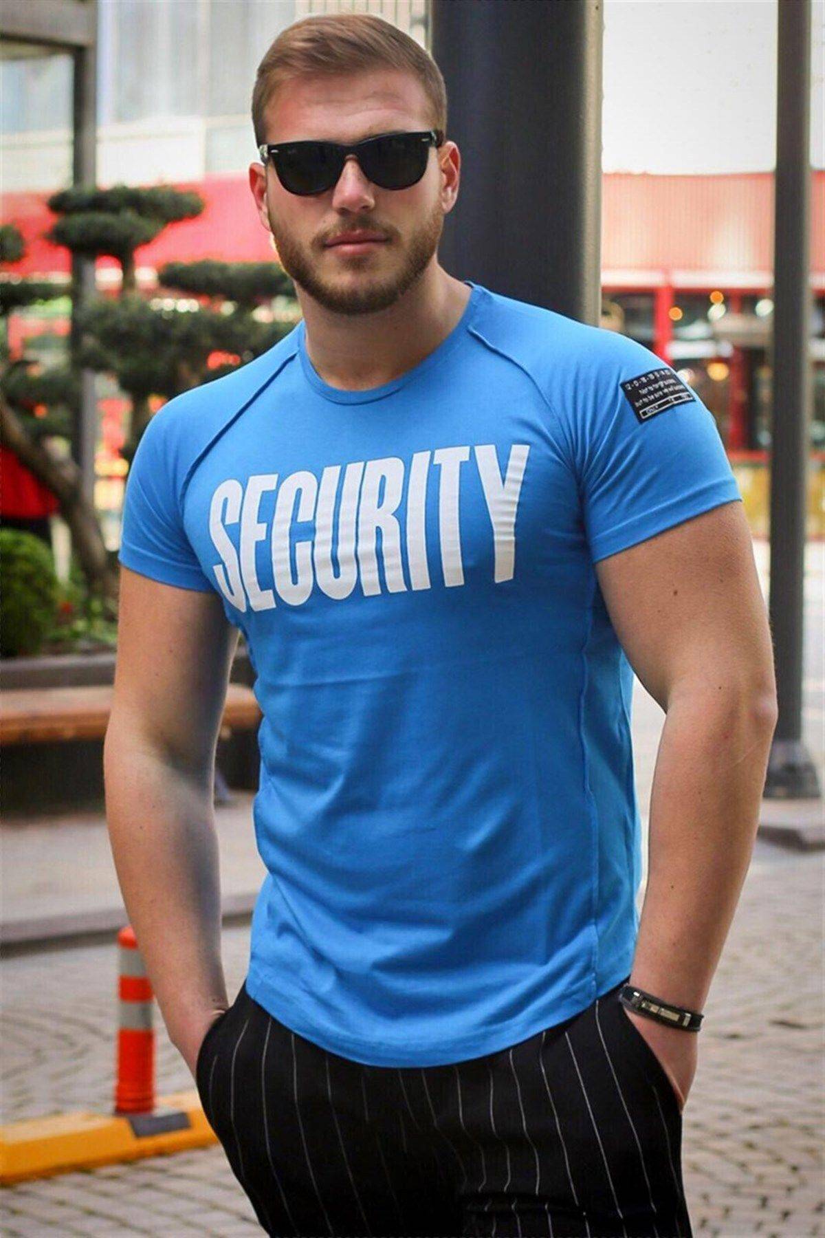 تیشرت سفید چاپ شده