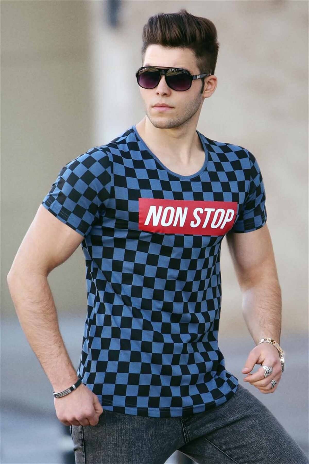 تیشرت نعنایی سبز چاپ شطرنجی