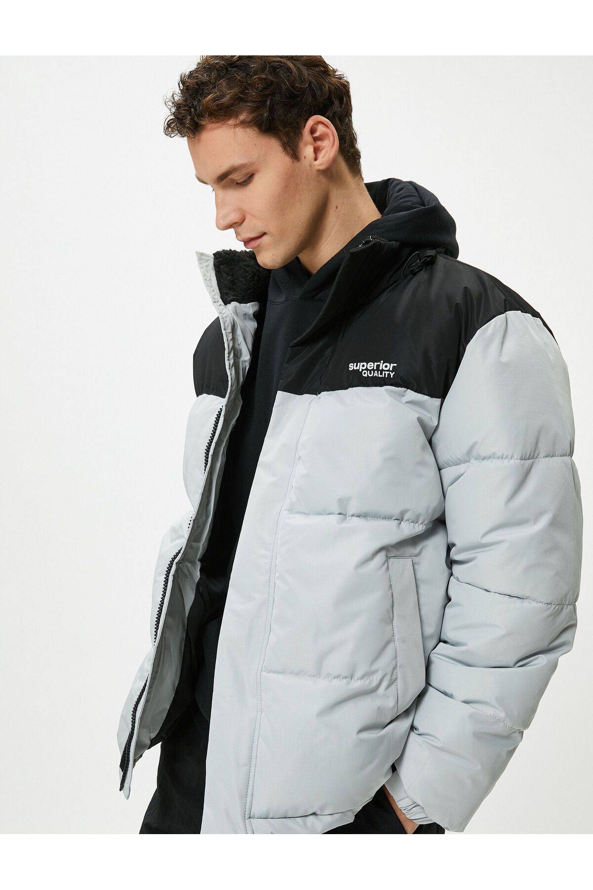 جیب زیپی یقه پایه ژاکت پفی با جزئیات