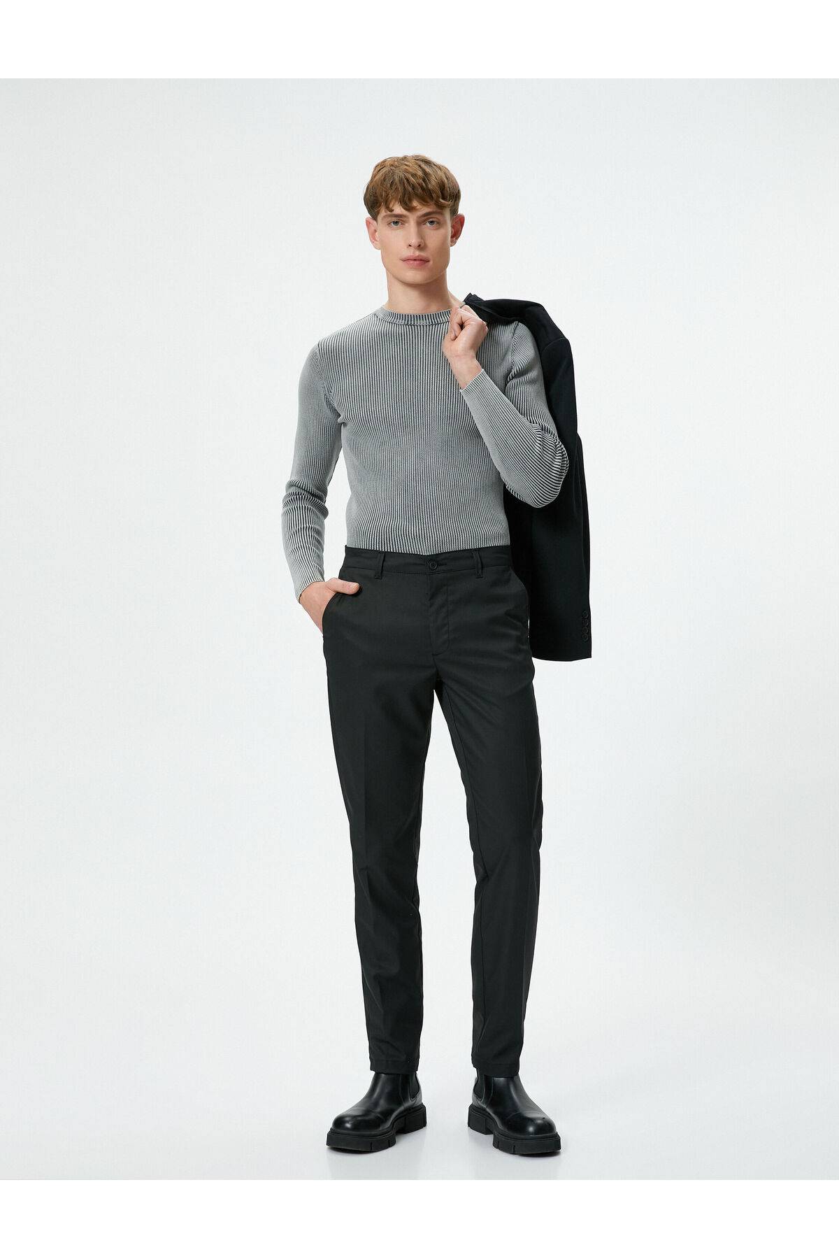 ژاکت بافتنی شسته شده یقه نخی