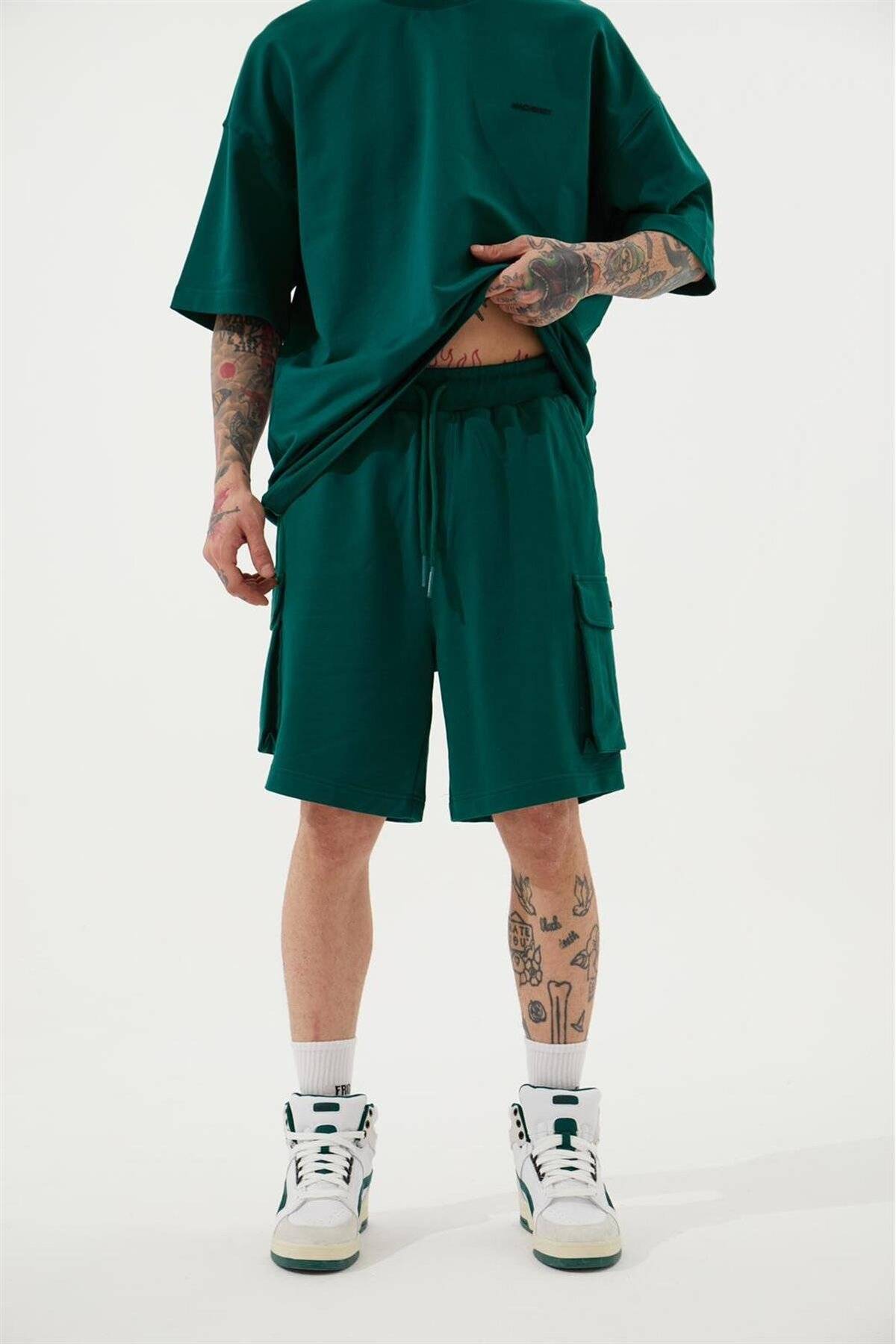 شورت کرمی مردانه با جیب باری