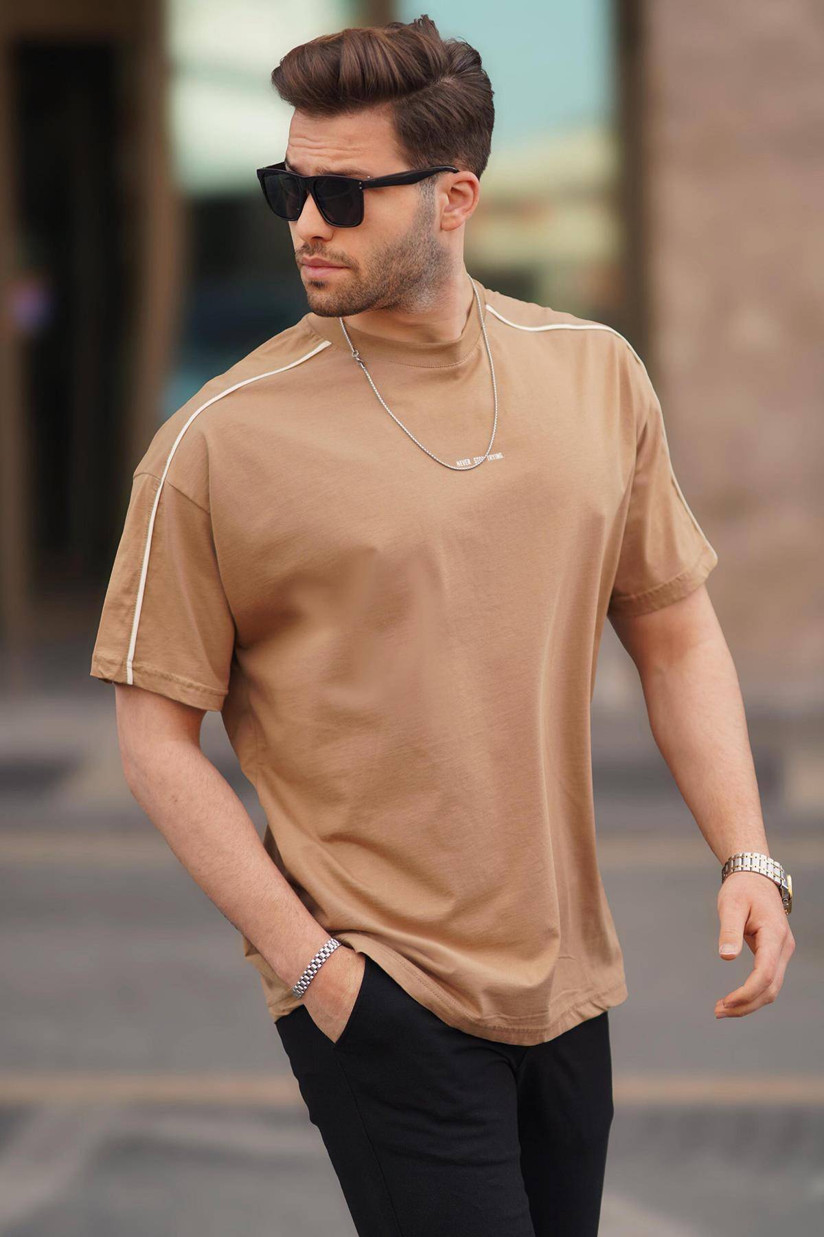 تیشرت یقه خدمه اورسایز مشکی