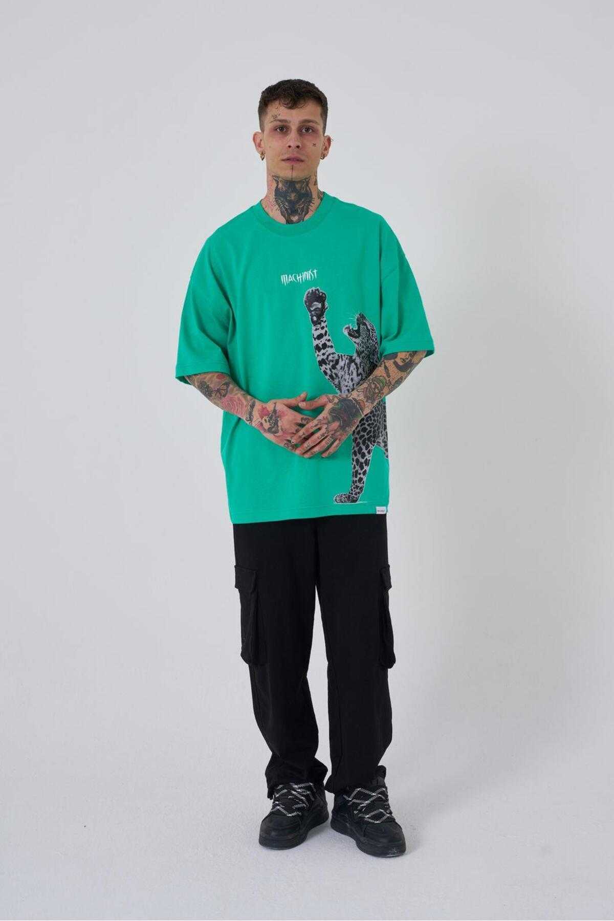 تیشرت مردانه طرح پلنگی سایز سبز روشن