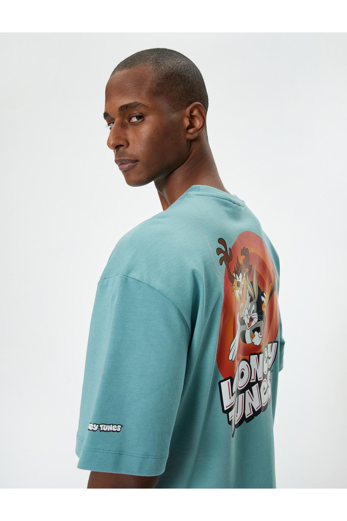 تیشرت بزرگ Looney Tunes دارای مجوز چاپ شده در پشت