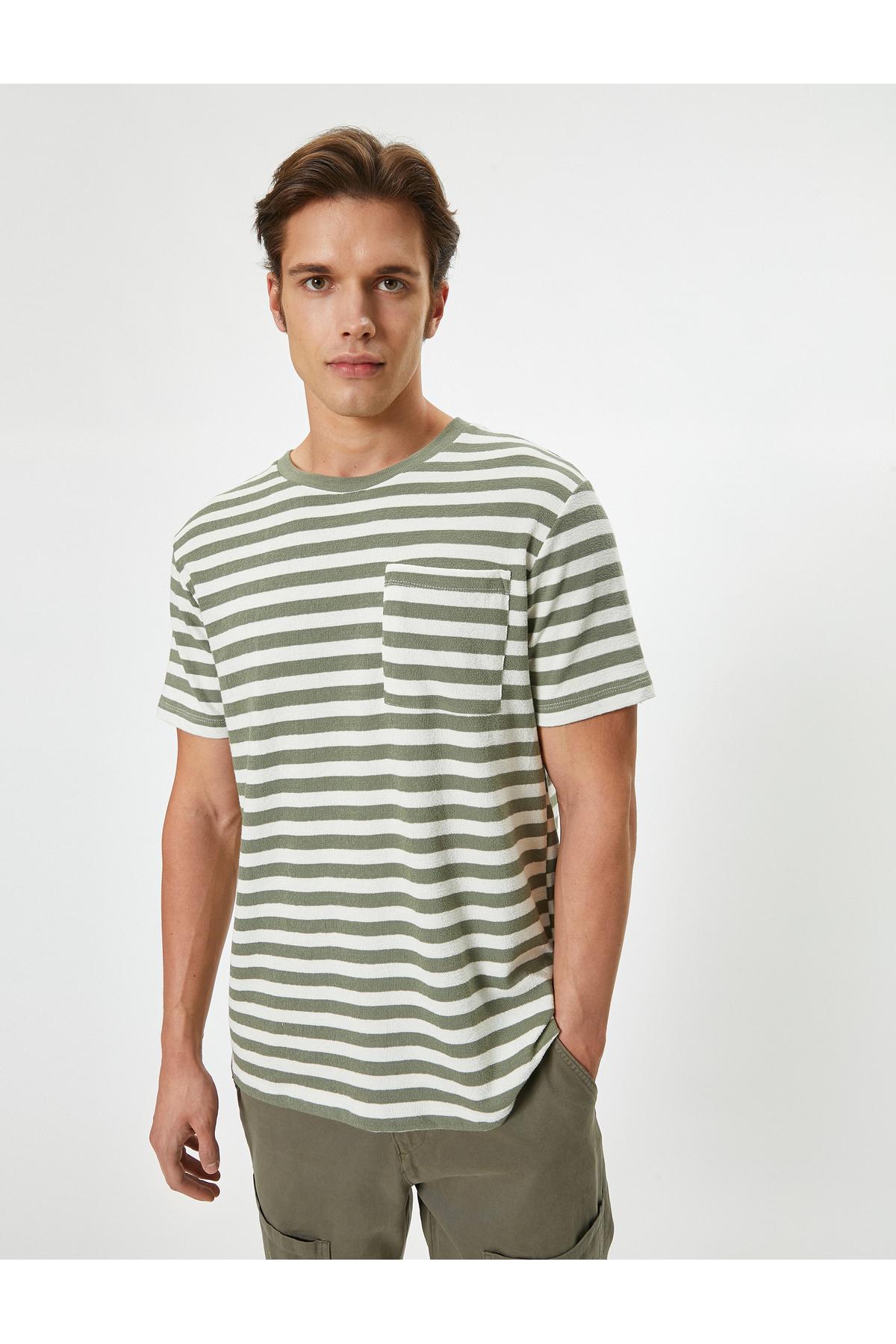 جیبی تیشرت آستین کوتاه یقه خدمه نخی