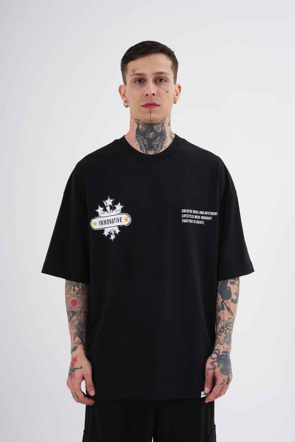 تیشرت مردانه مینیمال چاپ شده به رنگ سبز روشن