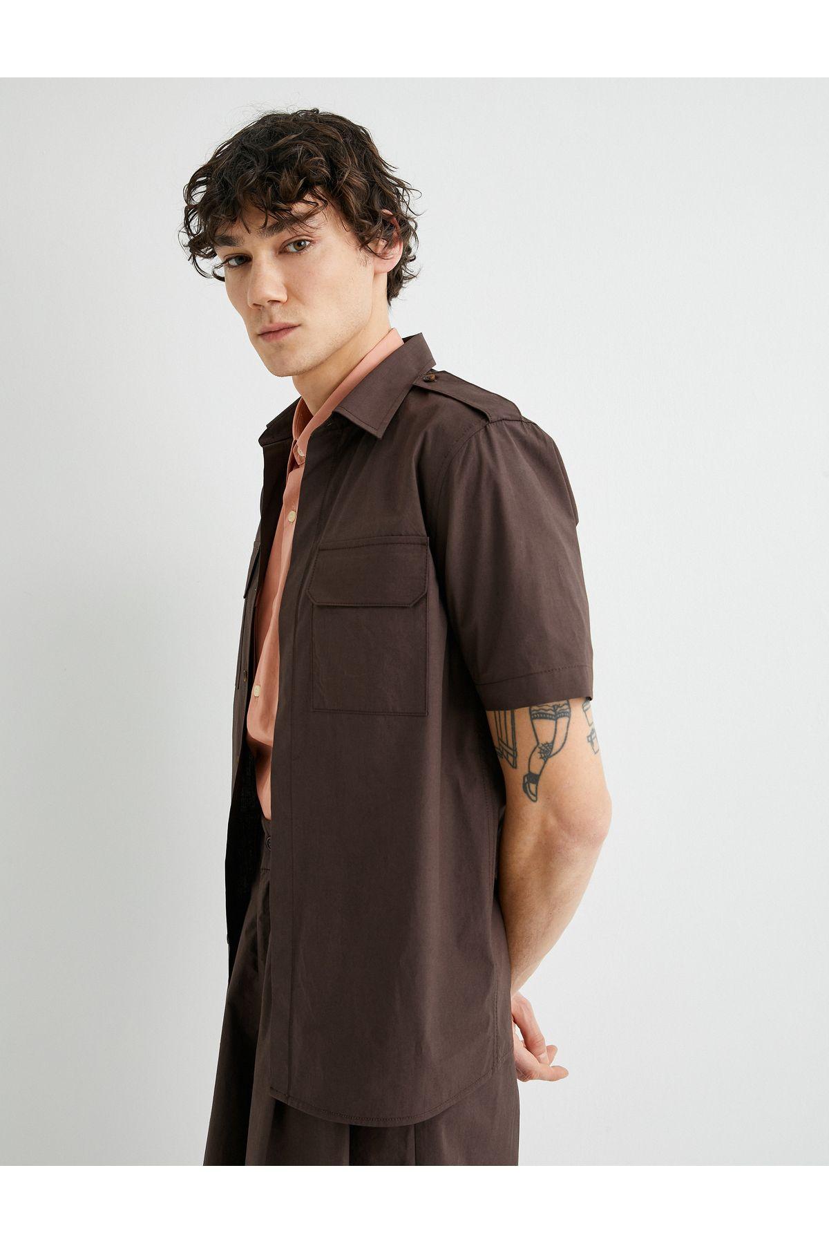 پیراهن آستین کوتاه دو جیب دکمه دار