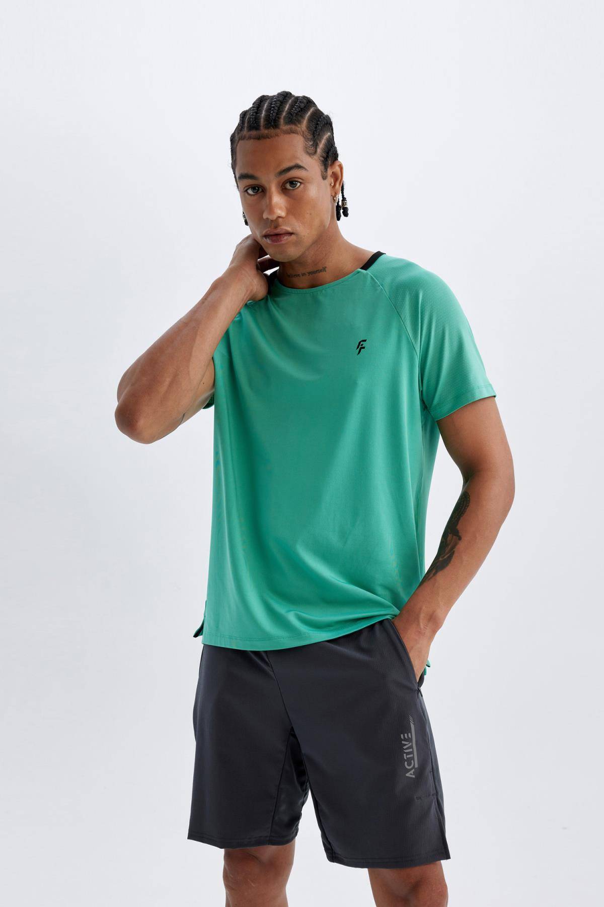 تیشرت پارچه ای سنگین DeFactoFit Standard Fit Crew Neck Athlete