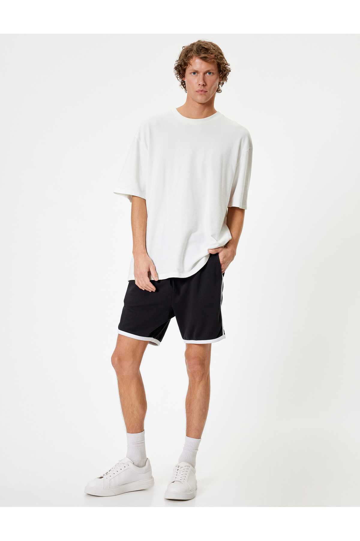 شورت برمودا با جزئیات جیب، کمر بسته، ترکیب پنبه