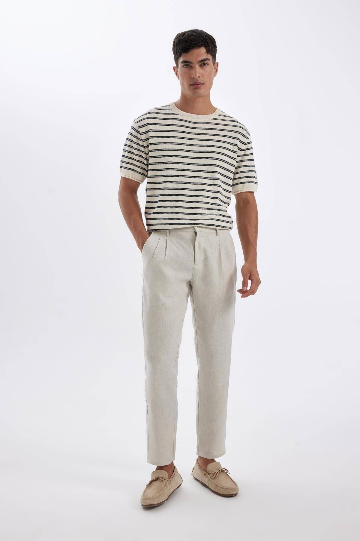 شلوار کتان دو پا را برش دهید