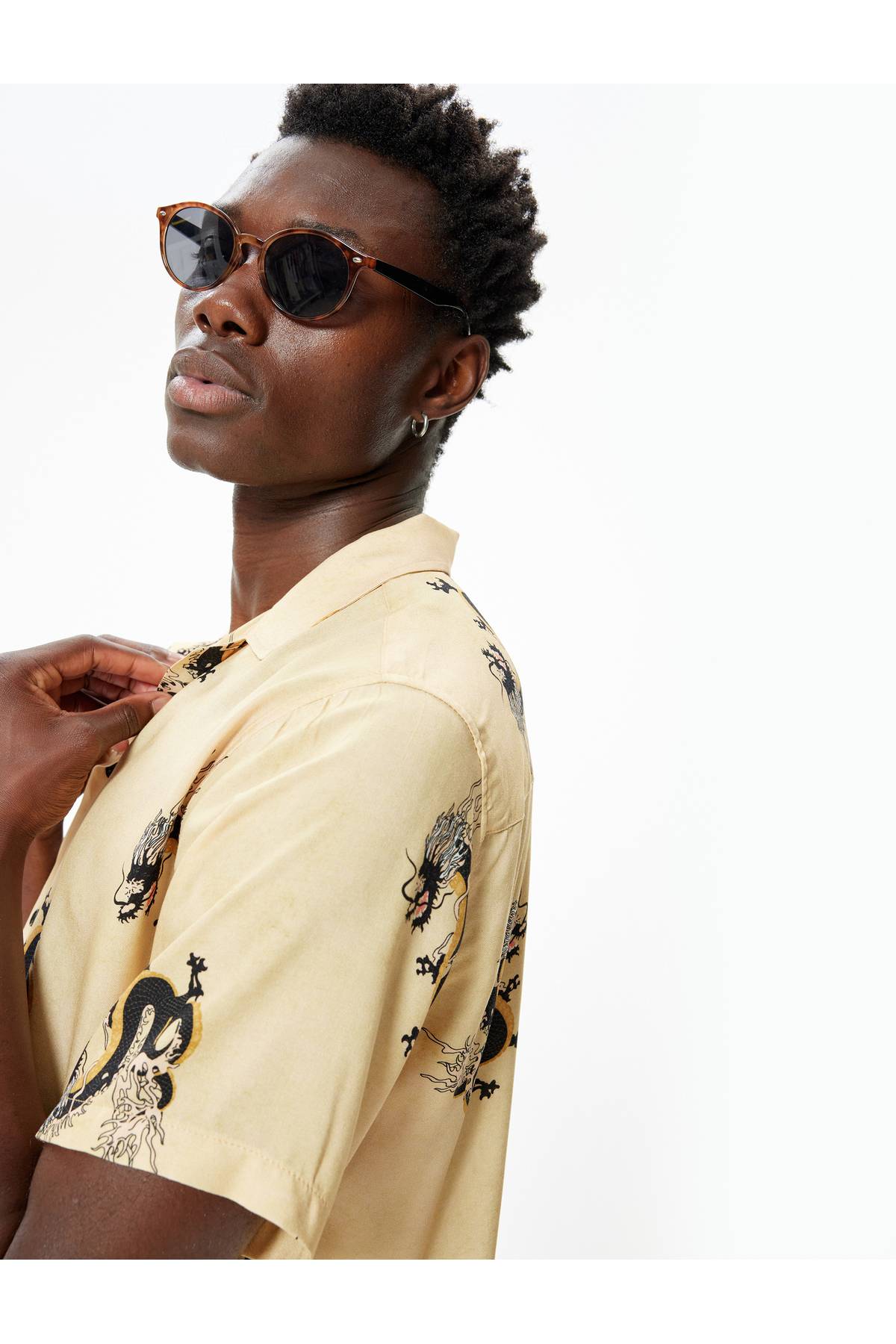 پیراهن آستین کوتاه با الگوی اژدها