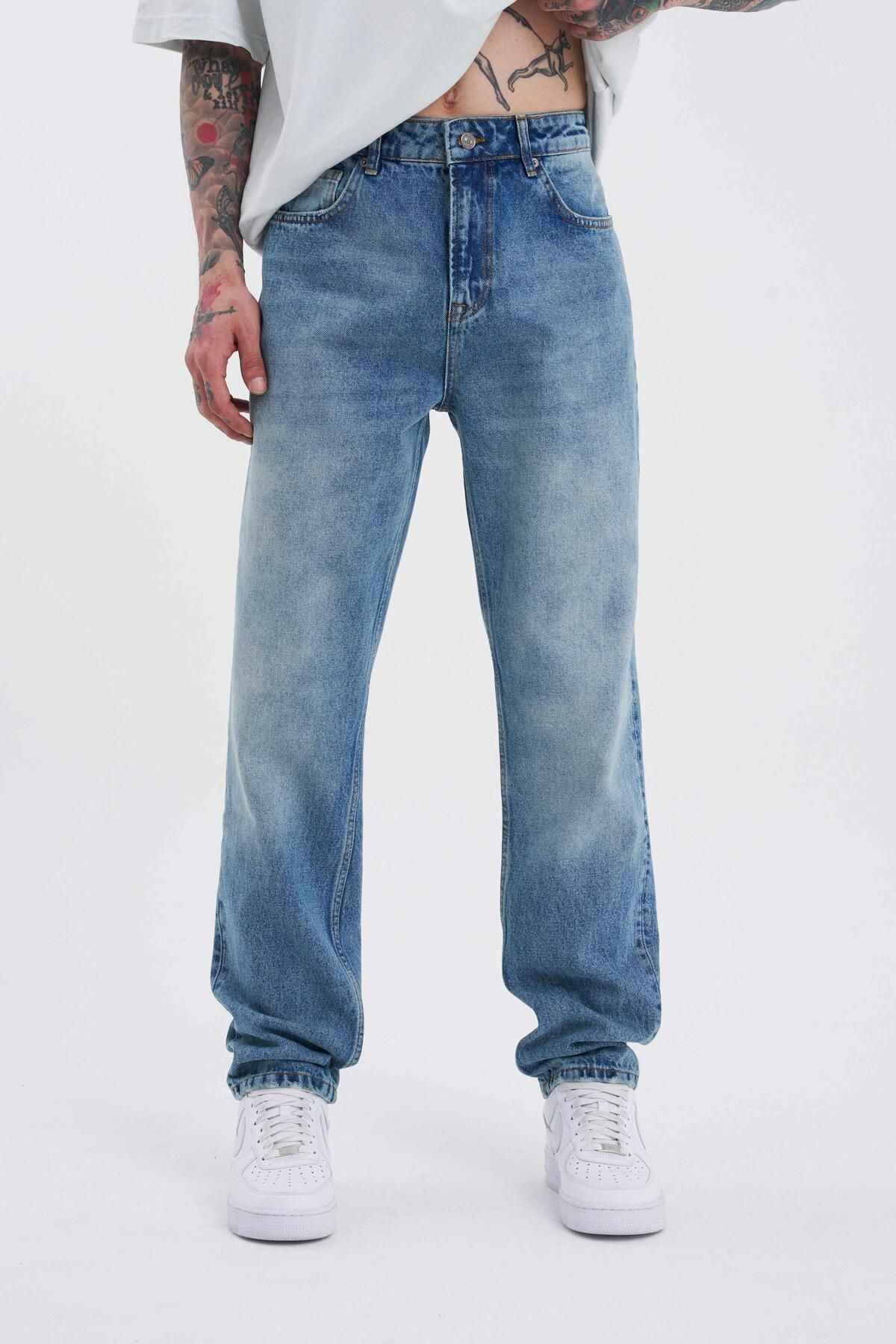 شلوار جین قدیمی هنوز آبی مردانه