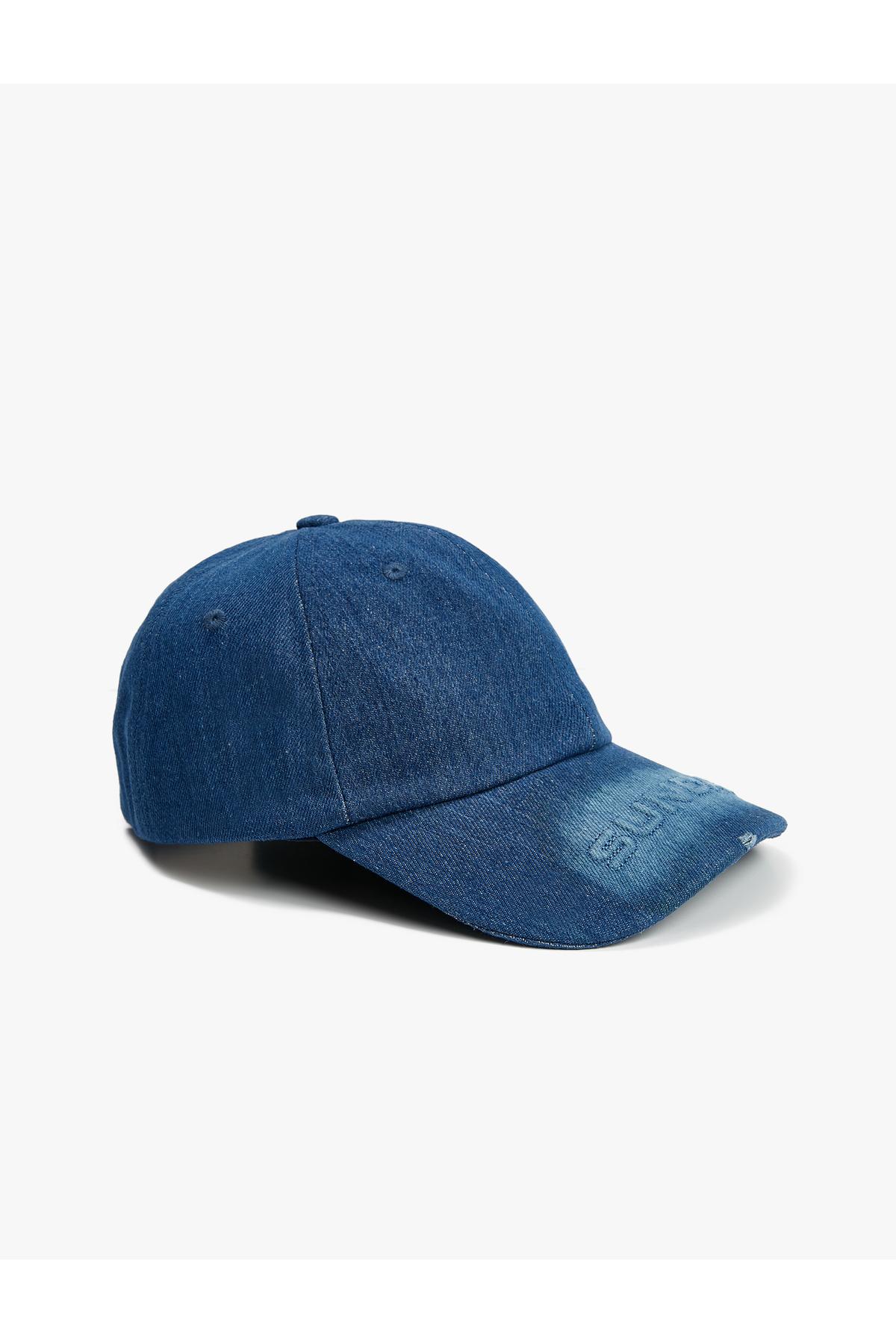 شعار کلاه جین گلدوزی شده