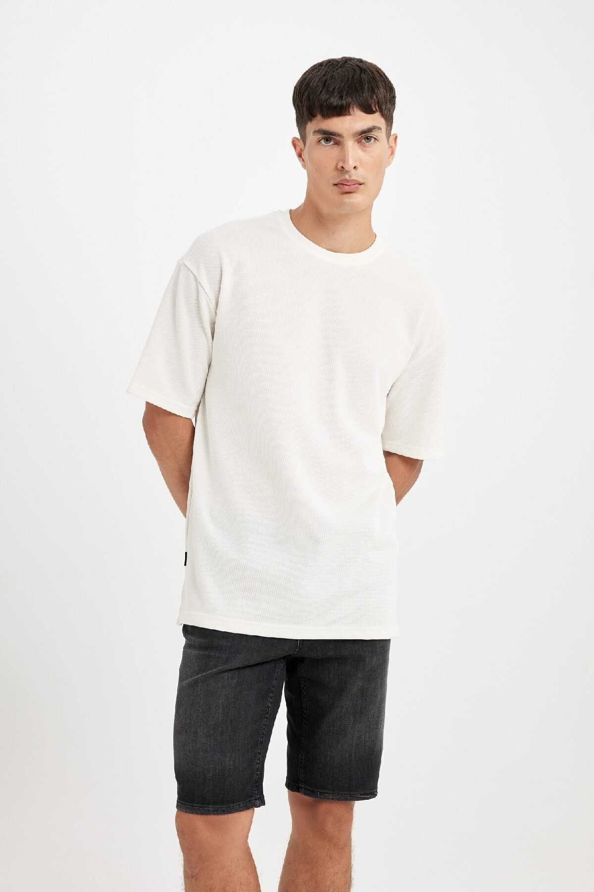 شلوارک جین برمودا با تناسب معمولی