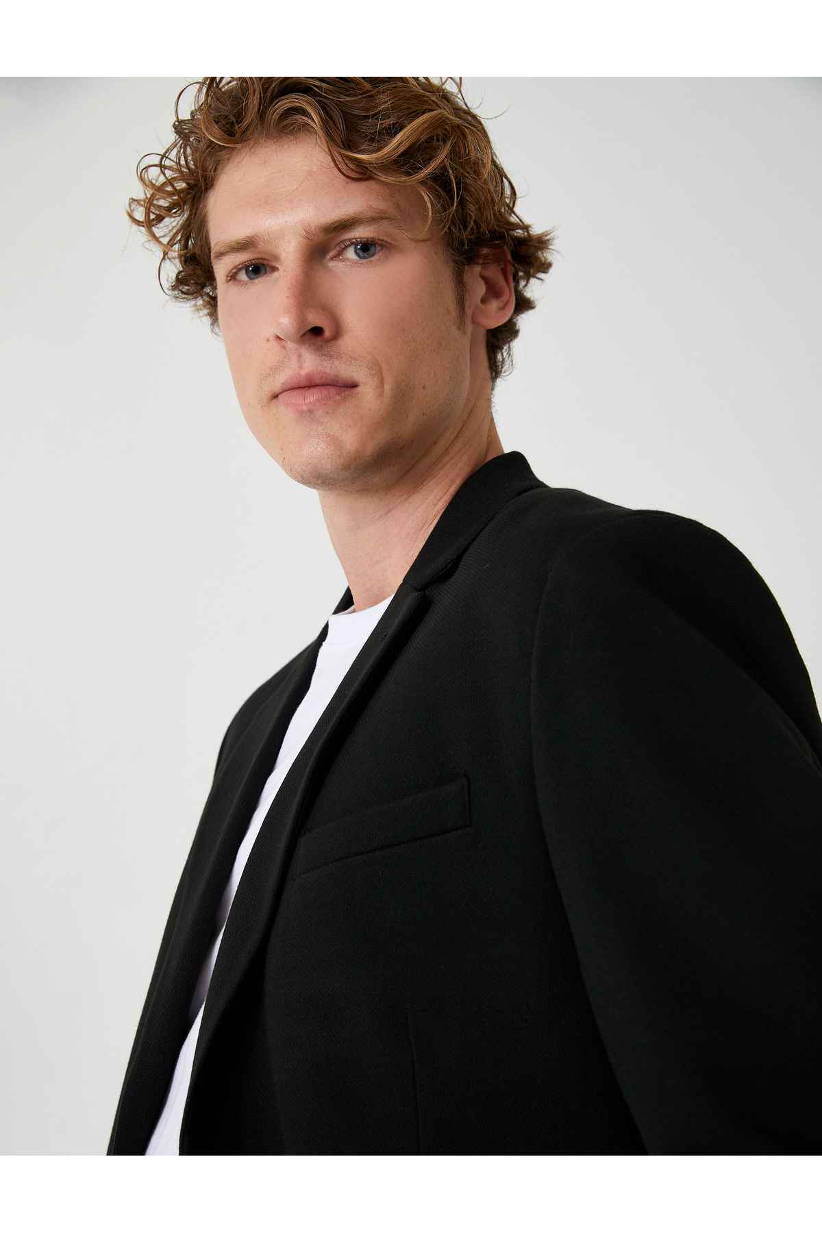 ژاکت بلیزر باریک با جزئیات جیب فلپ