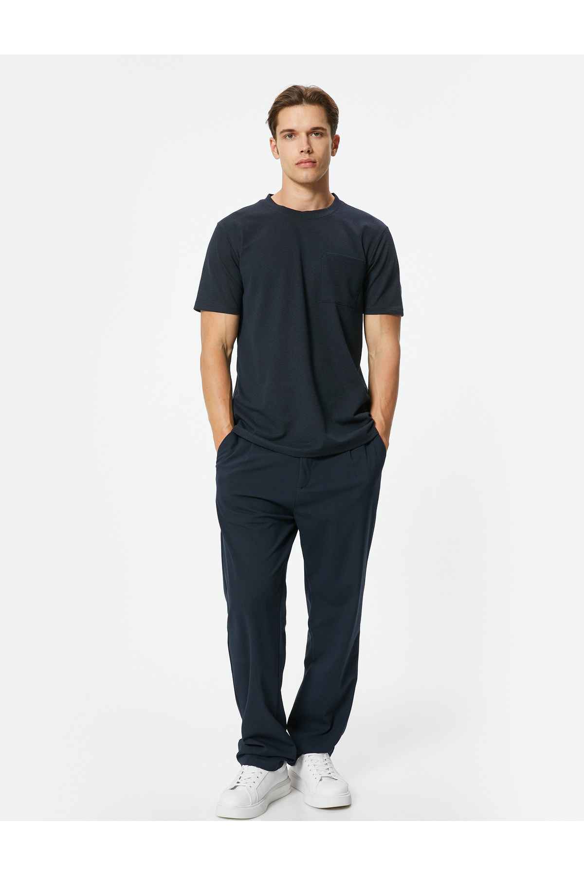 آستین کوتاه تیشرت جیبی تفصیلی یقه خدمه مخلوط پنبه