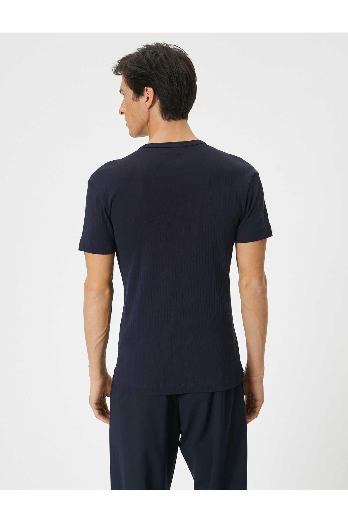 تیشرت پایه آستین کوتاه بافت باریک