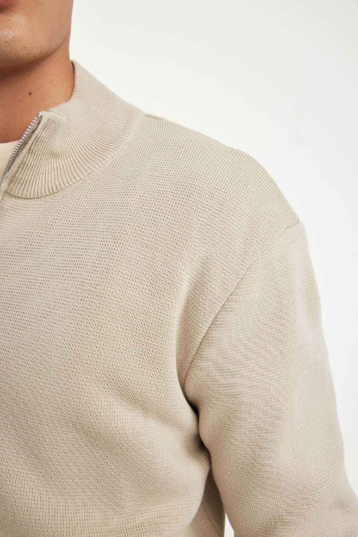 ژاکت کشباف ژاکت کش باف پشمی زیپ دار یقه زیپ دار یقه استاندارد مردانه بژ با تناسب استاندارد C8158ax24au