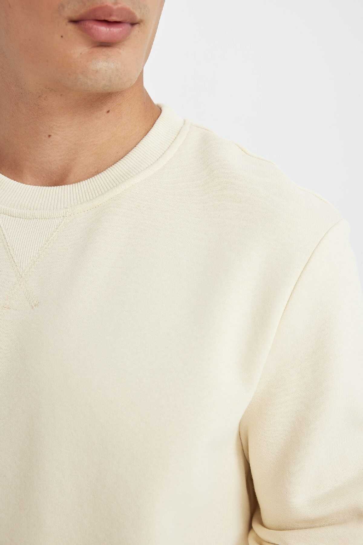 سویشرت ساده و معمولی سبز روشن T3777az24au