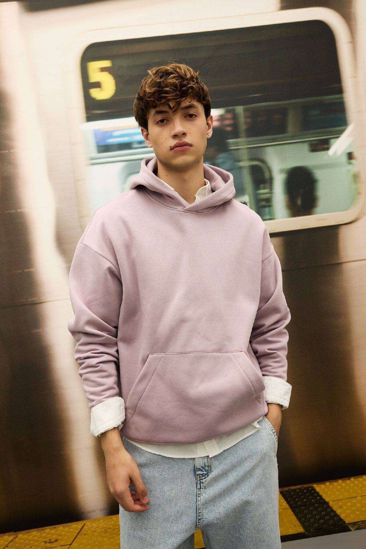 سویشرت ساده ساده کلاهدار مشکی با جیب کانگورو A4331ax24au