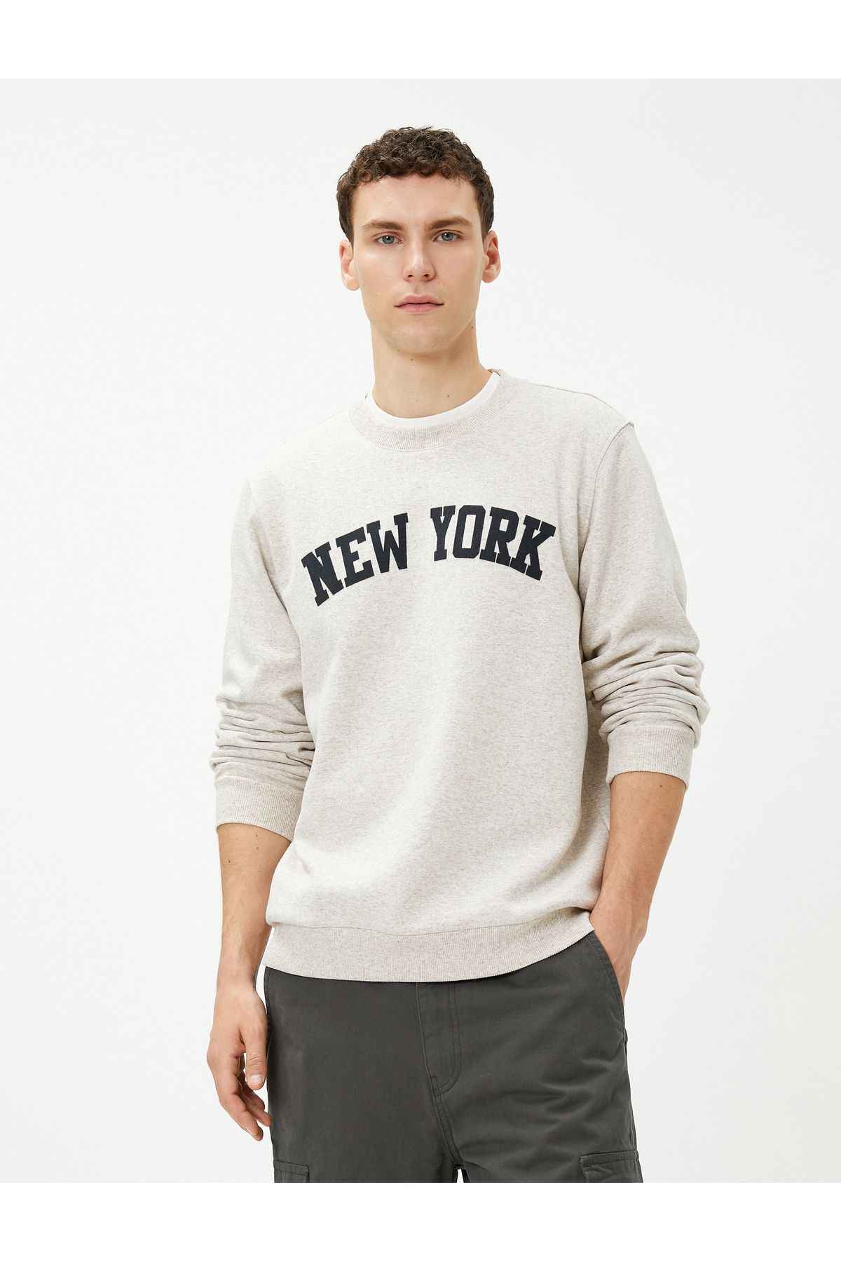 سویشرت کالج با یقه بلند با چاپ شهری