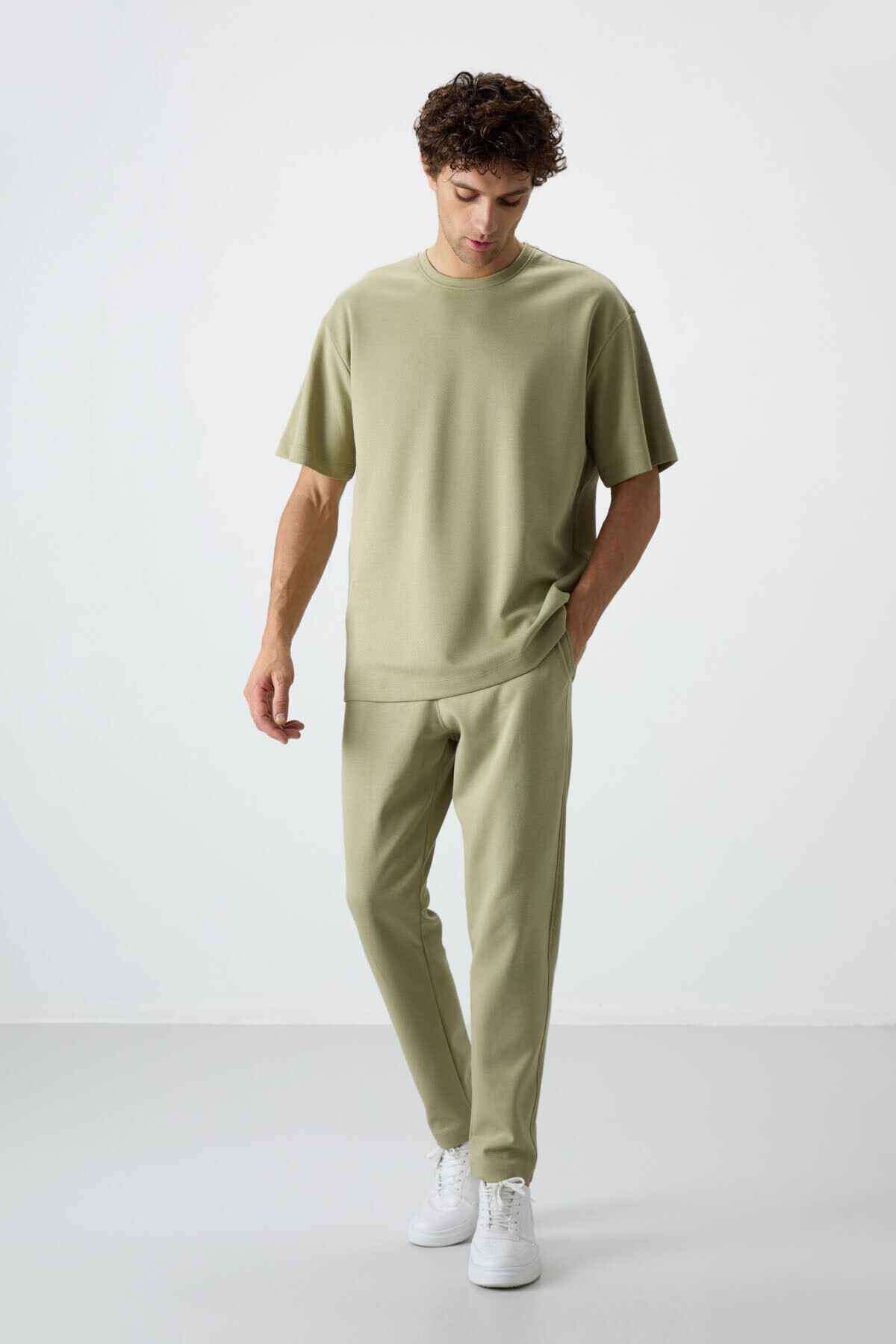 کت و شلوار ورزشی مردانه ساده با بافت نرم ضخیم آبی سرمه ای - 85251