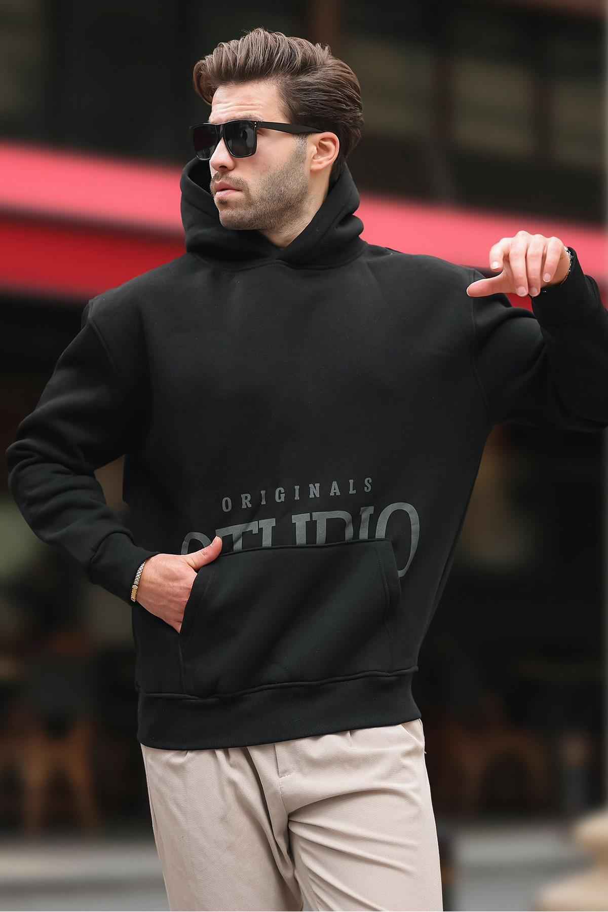 سویشرت چاپی کلاهدار مشکی با جزئیات جیب