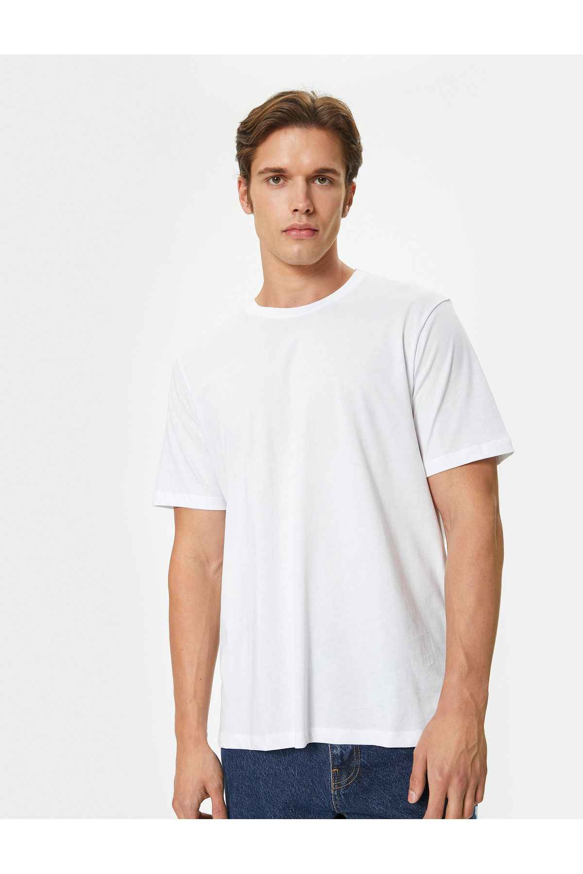 تیشرت پایه آستین کوتاه یقه خدمه