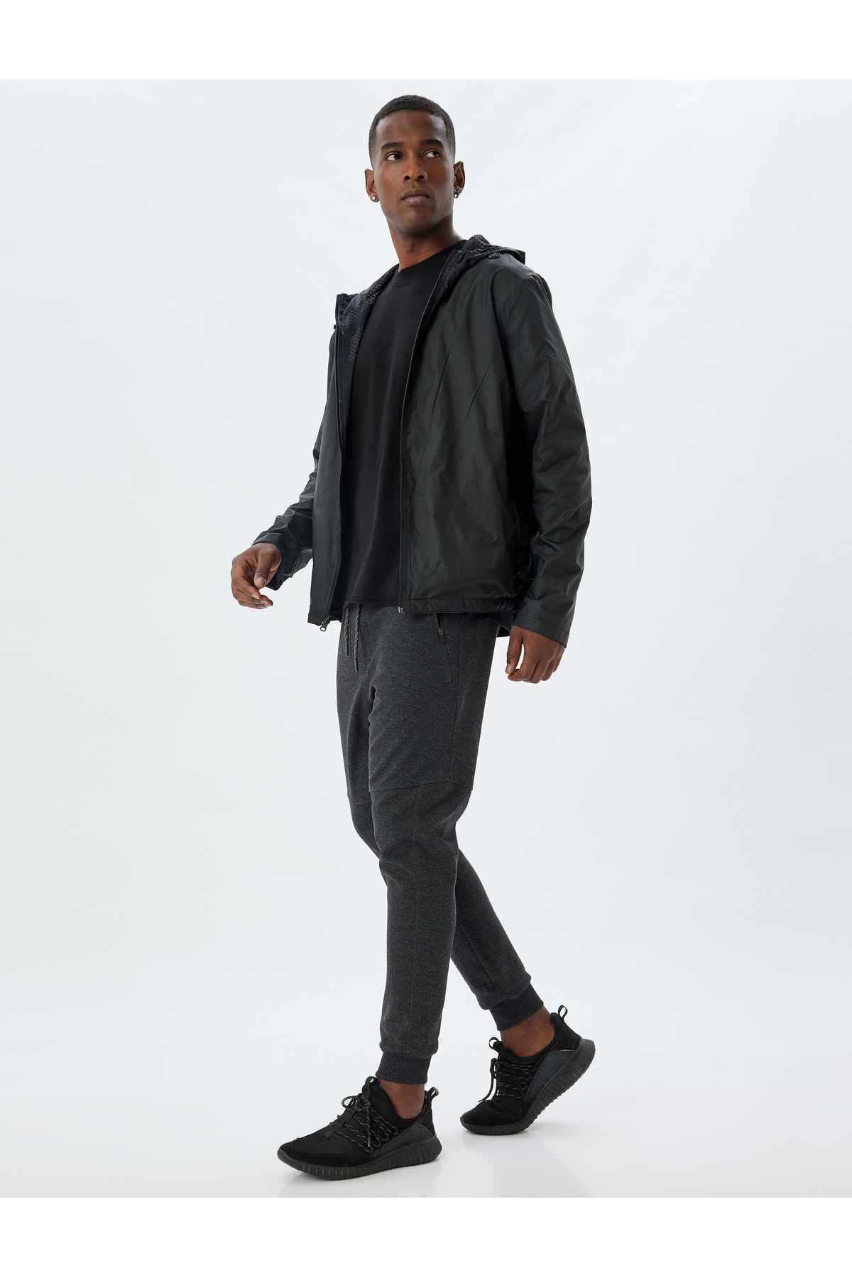 شلوار ورزشی اسپرت دوخت توری دور کمر ترکیبی پنبه ای با جزئیات