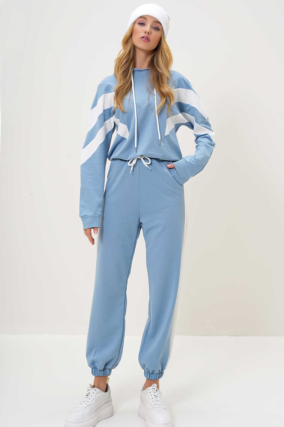 ست گرمکن سرپوش دار بیسکویتی زنانه و ست لباس ورزشی سرآستین الاستیک