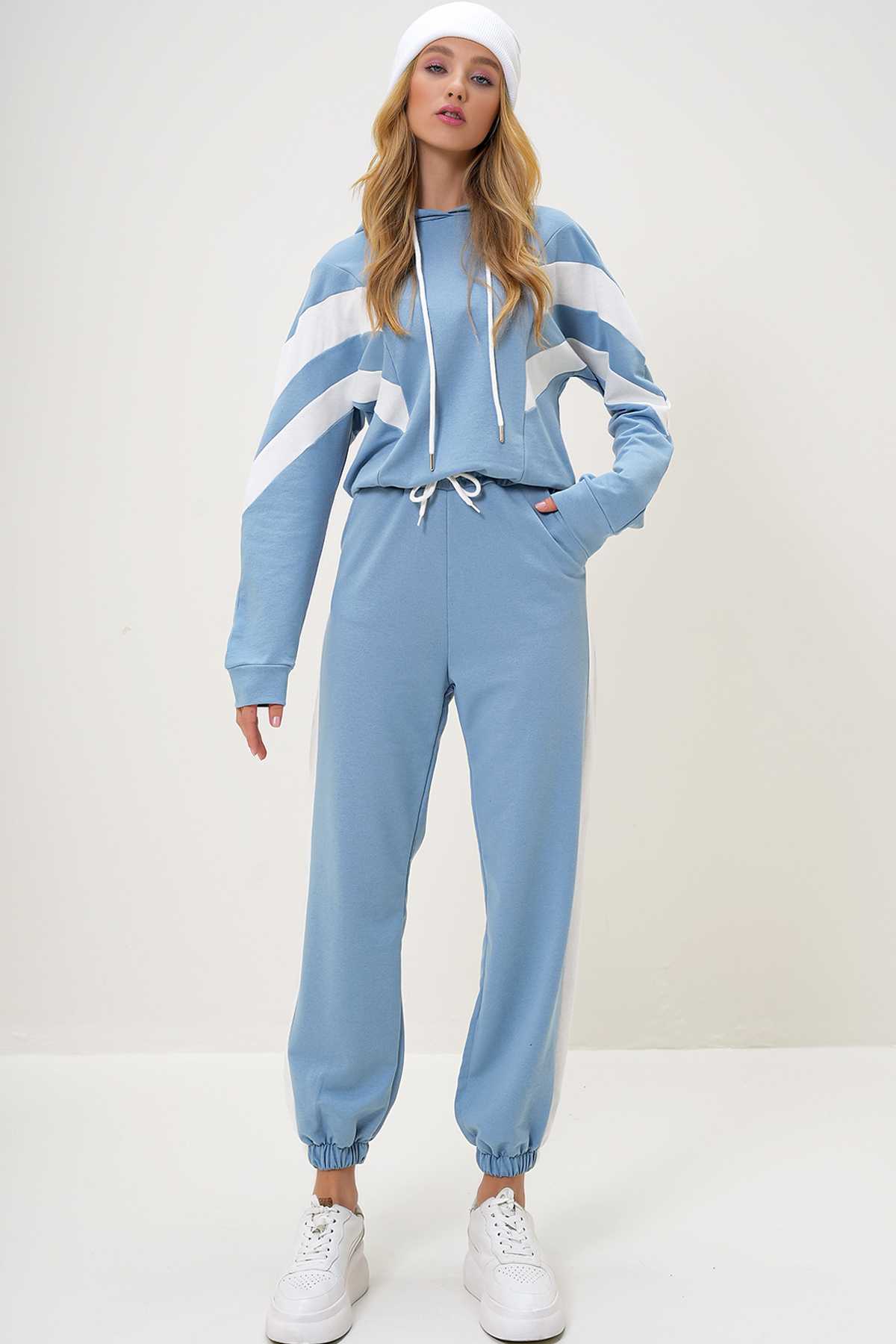 ست گرمکن سرپوش دار بیسکویتی زنانه و ست لباس ورزشی سرآستین الاستیک