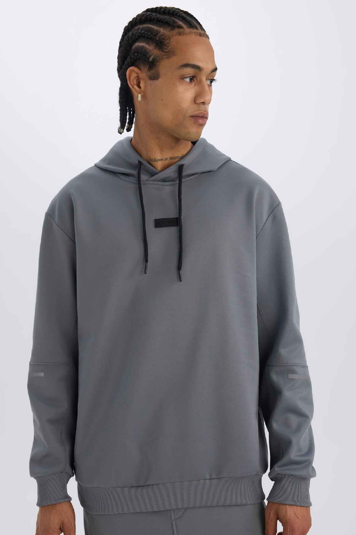 سویشرت ورزشی ساده با سرپوش استاندارد DeFactoFit