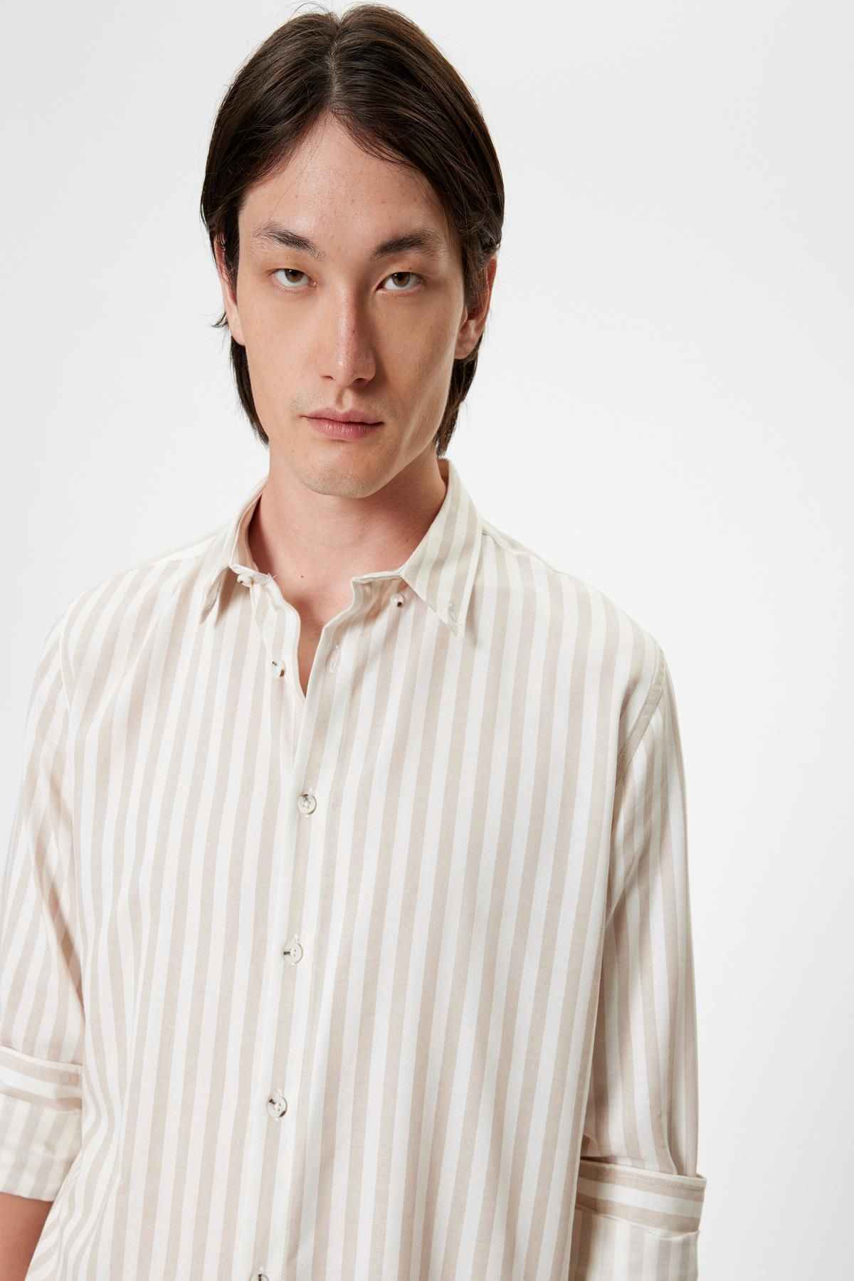 پیراهن باریک با یقه دکمه آستین بلند ترکیبی از پنبه