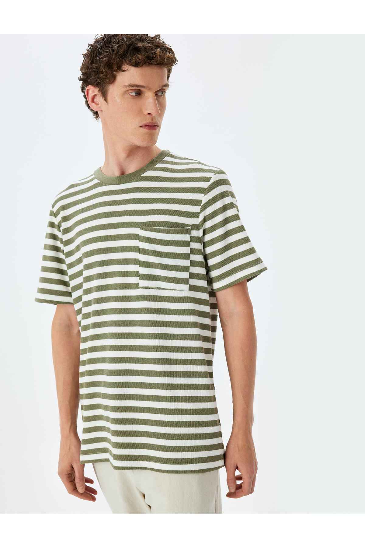 تیشرت راه راه آستین کوتاه با یقه خدمه با جزئیات ویسکوز