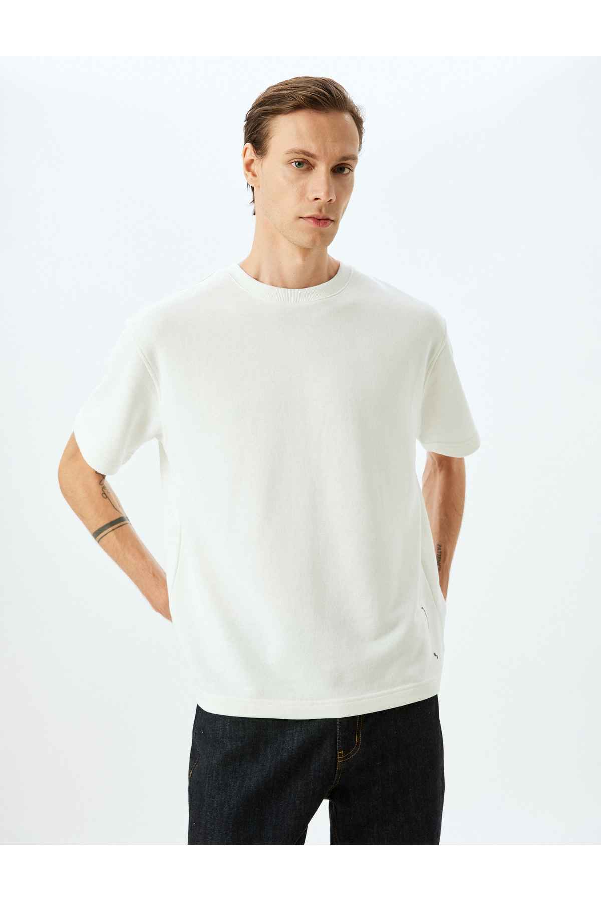 تیشرت با یقه کوتاه آستین کوتاه پنبه ای با شعار چاپ شده در سایز بزرگ