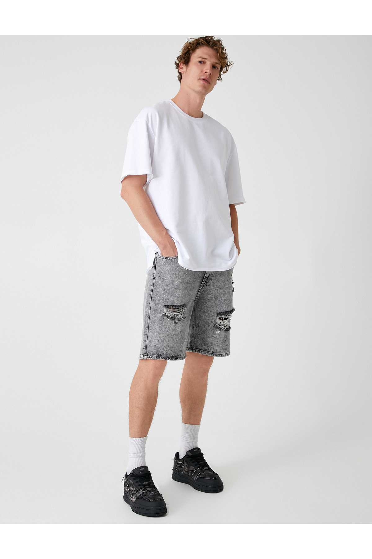 شلوارک جین سایز بزرگ برمودا با جزییات جیبی فرسوده