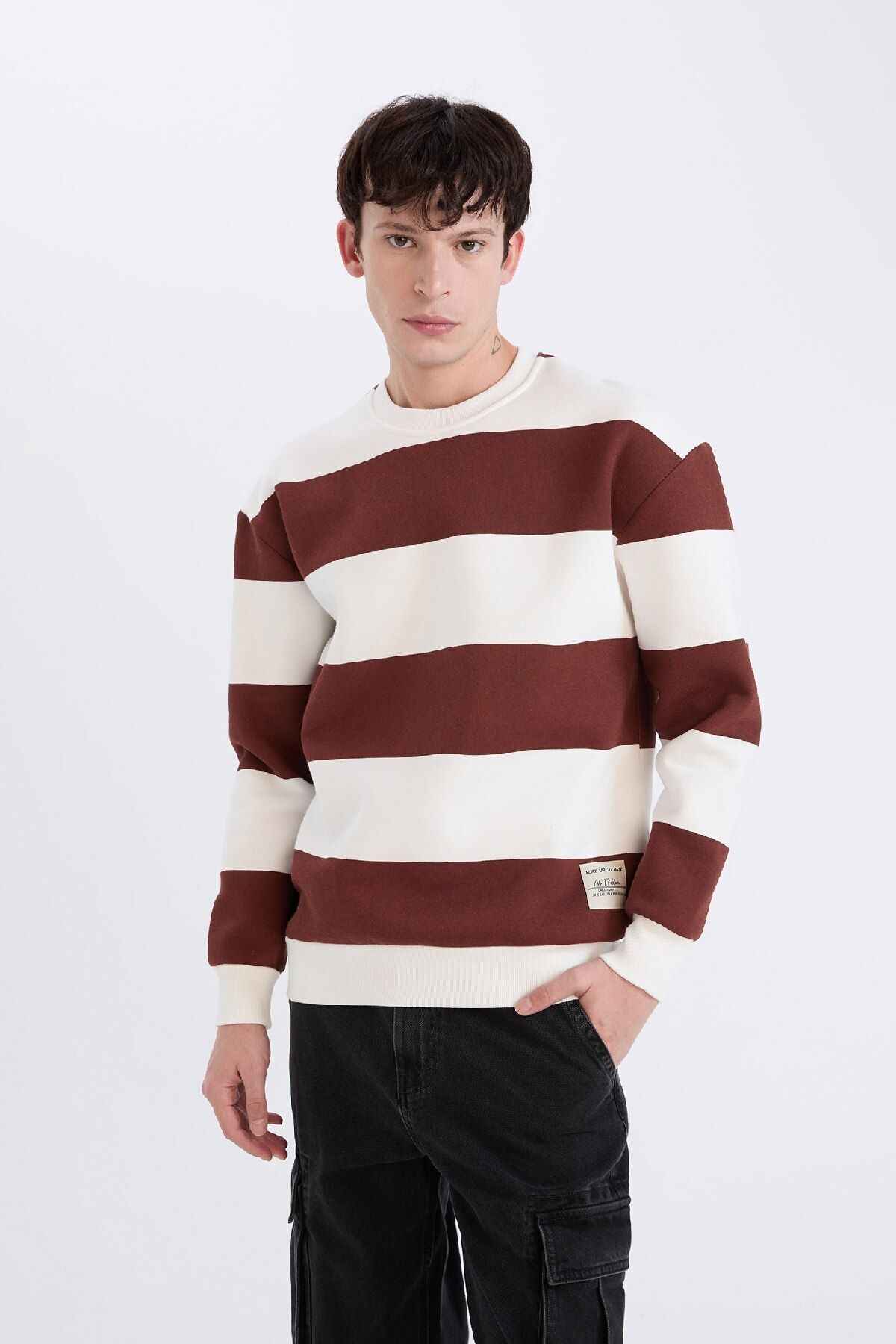 یقه دوچرخه مناسب بافته شده بافندگی برچسب پیراهن پیراهن A906666AX24AU