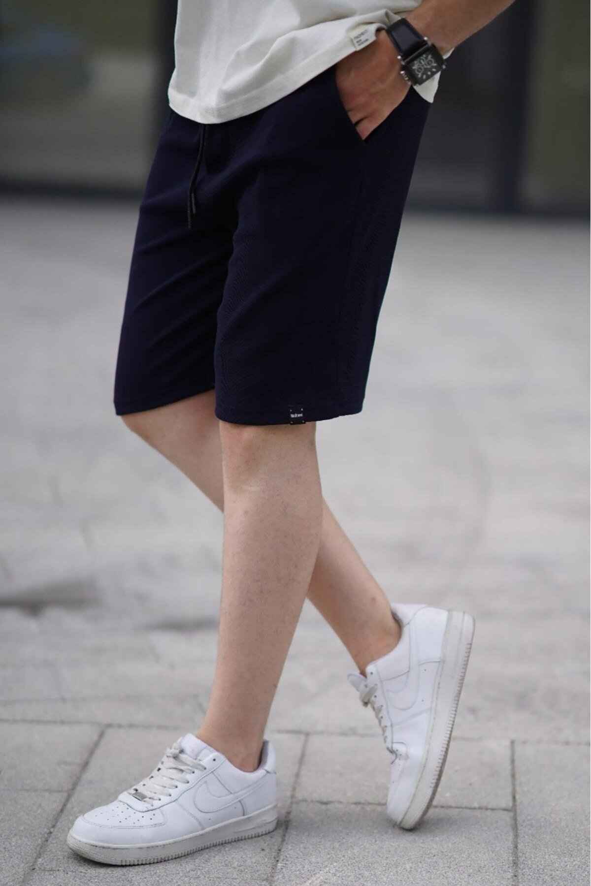 شورت مردانه آبی ناوی با جیب های کمری قابل تنظیم