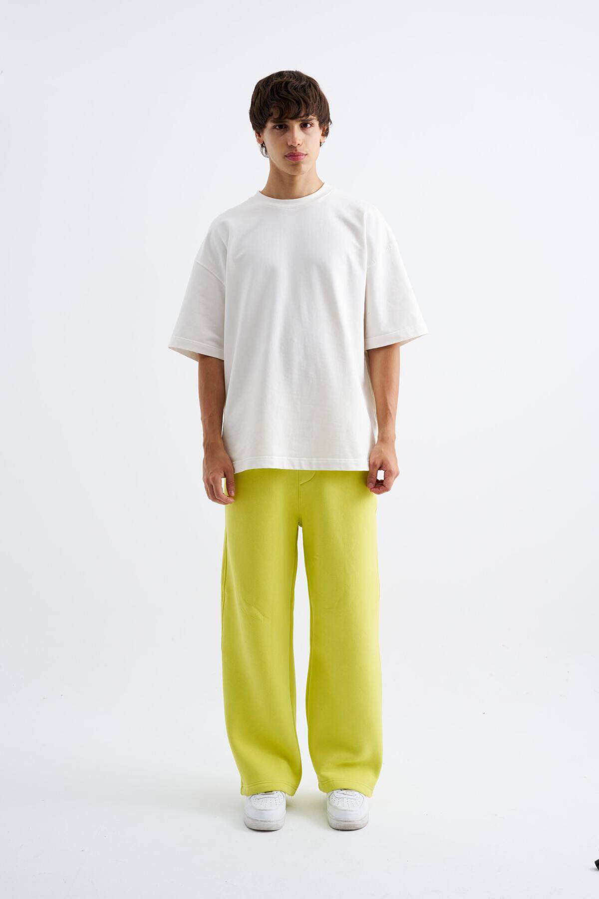 شلوار گرمکن مردانه گشاد قرمز